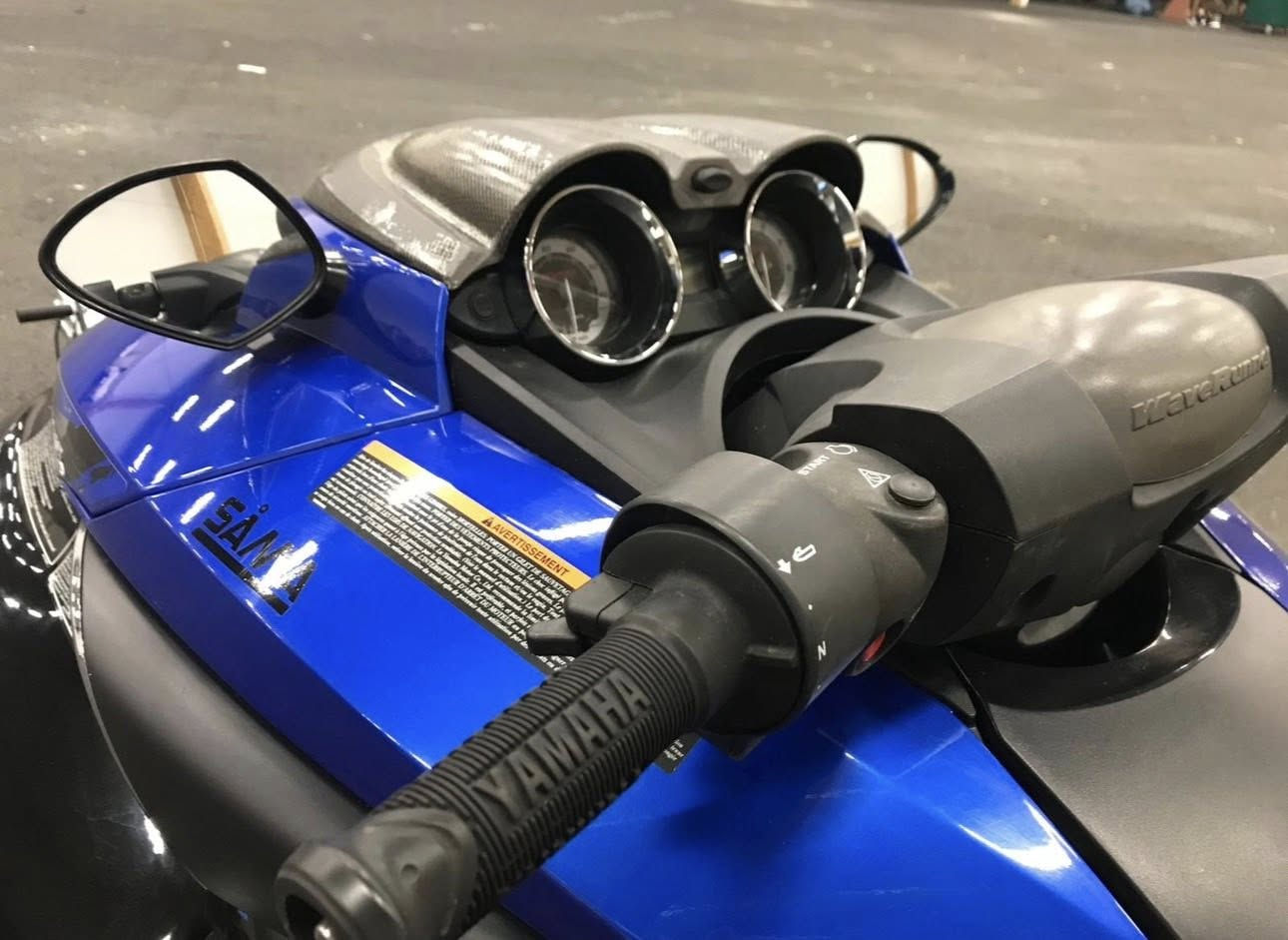 السلام عليكم
جيتسكي ياماها 1800 سوبر
FZS 
موديل 2015
جت نظيف جدا بدون كسر بدون صبغ
130 ساعه مشتغل⏰
شرط التراي وتفحص وين ماتريد
جت بدون عربانه 
💵💵السعر خاص💵💵
اي استفسار الاتصال
☎️***********
☎️***********
