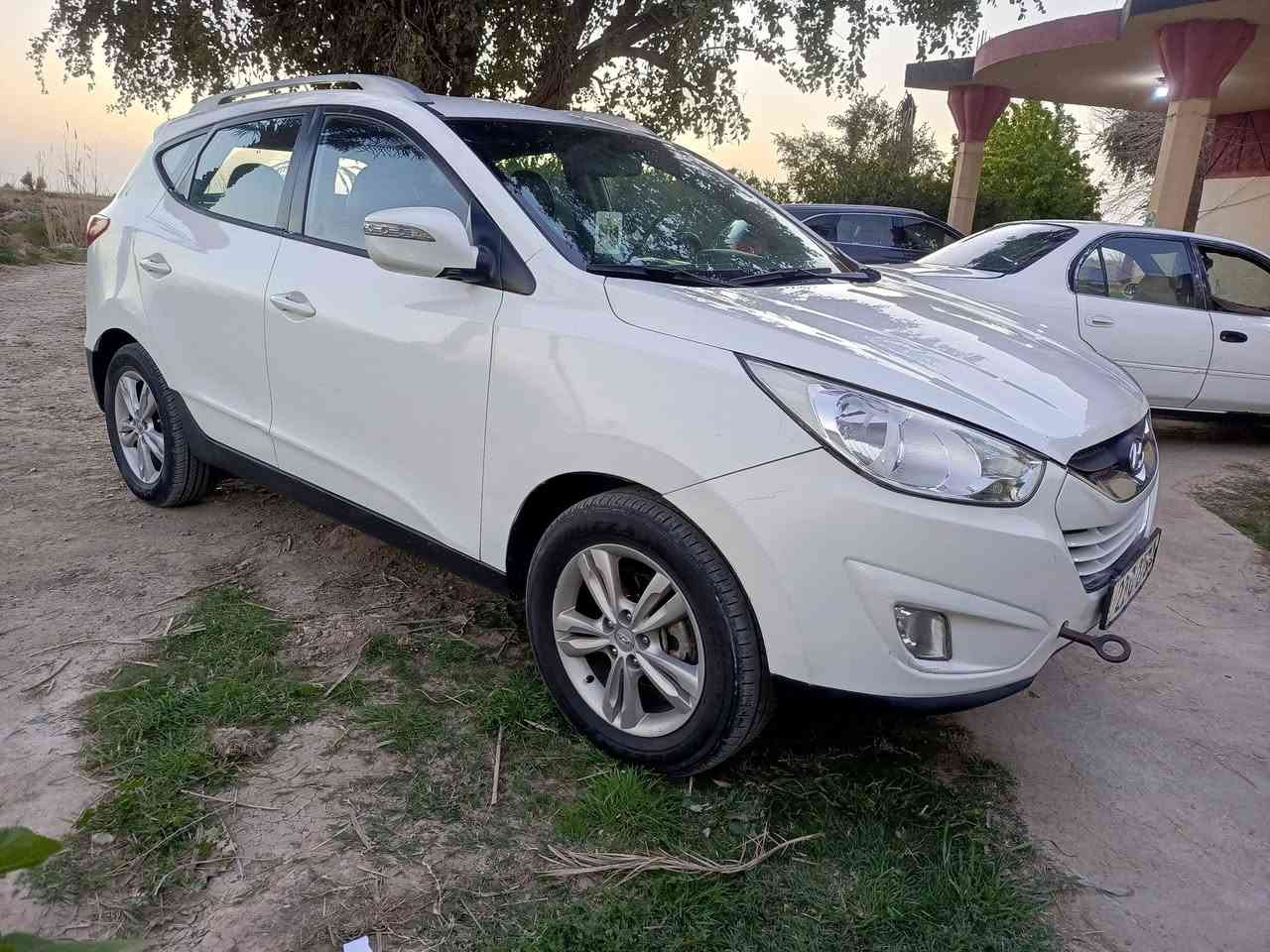 سلام عليكم توسان موديل ١١ رقم اربيل سنويه ل27 رقم جديد محرك وكير مكفول تخم تاير صدر سياره جاهزه بيه صبق جاملق وباب مكاني واسط الزبيديه سياره تحويل سعره ١٢٥ /***********
