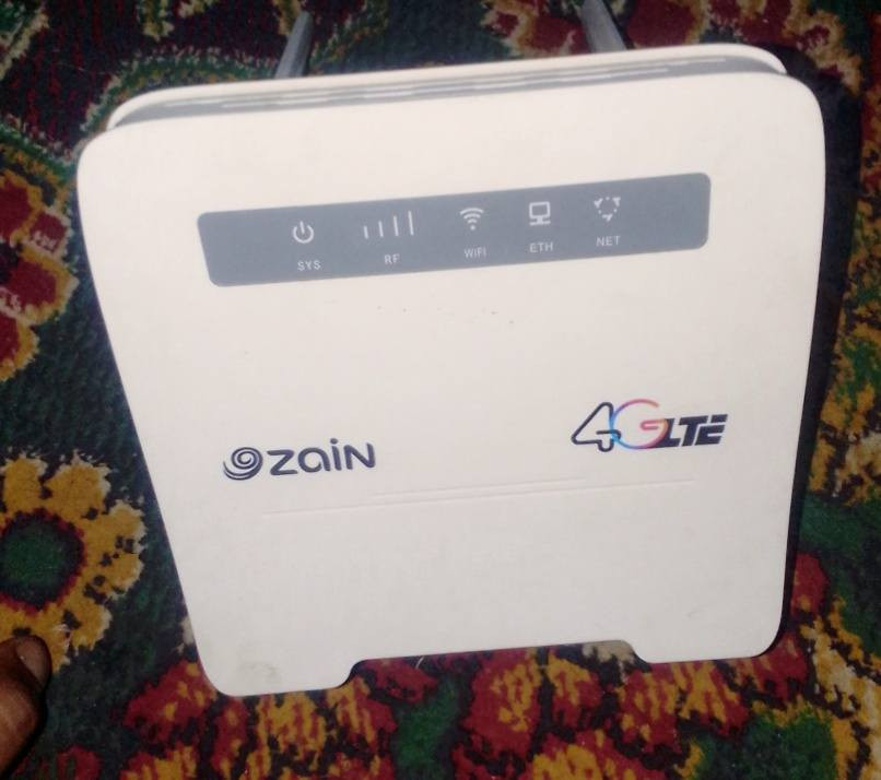 السلام عليكم 
راوتر سيم كارت مستخدم قليل شرط الشغل للبيع او مراوس ب جي بي اس شاحن راوتر ***********
