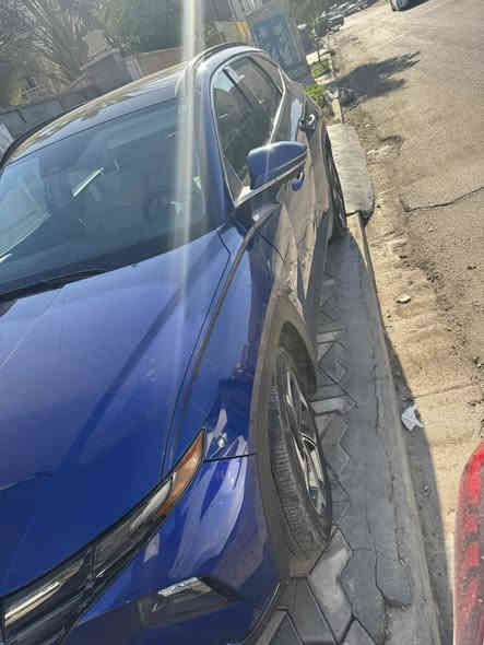 السلام عليكم توسان ٢٠٢٢
فول اعلى شي 
٥ كامرات رادرات
بنورما 
توقف ذاتي 
وباقي الموصفات الفول 
ماشيه ٣١ 
حادثهة جاملغ خلفي وباب بدون ايرباك 
السعر ٢٠٠وبيهة مجال 
مكانهة الاعظميه
الرقم ***********
