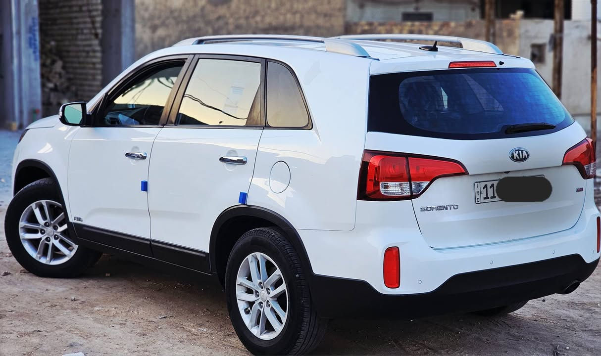 كـيا سورنتو 2014 وارد امريكي رقم بغداد تحويل مباشر ماشيـه 126m
 بيهه اربع قطع صبغ السونار موضح بالصور لغد شواصي مكفول
السيارة گير+محرك+ تبريد+ حداديه--كله جديد برغي نقص ماكو
محرك 2400 
مري شفط
اشاير مري
فور ويل
كاميرا
تحكم جهتين
حساس خلفي
كشن كهرباء
سبعة راكب
ثلاثة قطع تبريد
بردات بلادي
السعر(((135))بي مجال اتصل ع الارقام  مكان السيارة كربلاء
***********
***********
