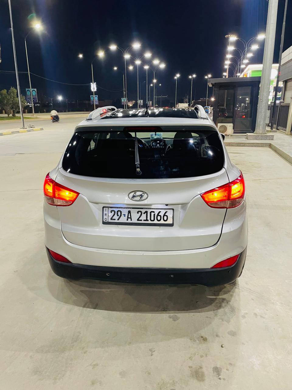 توسان خليجي موديل 2013 بسمي رقم واسط دولي صبغ حزام مكينه 2400 معروضه ب 115 ورقه للاستفسار *********** و *********** واسط الكوت
