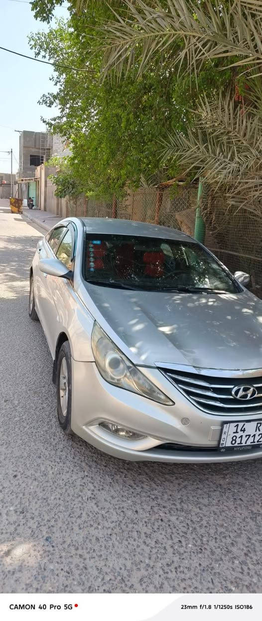 سلام عليكم من رخصت الادمن سوناتا موديل 2011 وارد كوري نص فول لون سلفري السنويه 2027 تنتهي السعر 95 وبيه مجال  باسمي بيه منضومه غاز السياره مامكفوله من الصبغ بيه ضربه بل جاملغ الخلفي الايسر  السياره جاهزه حداديه محرك مفتوح وشرط لا تبخير ولا تنغيص  كير توني شاده السياره خير من الله مكاني  بصره زبير غير متواجد على الفيس رقم الهاتف *********** الزبير, البصرة
