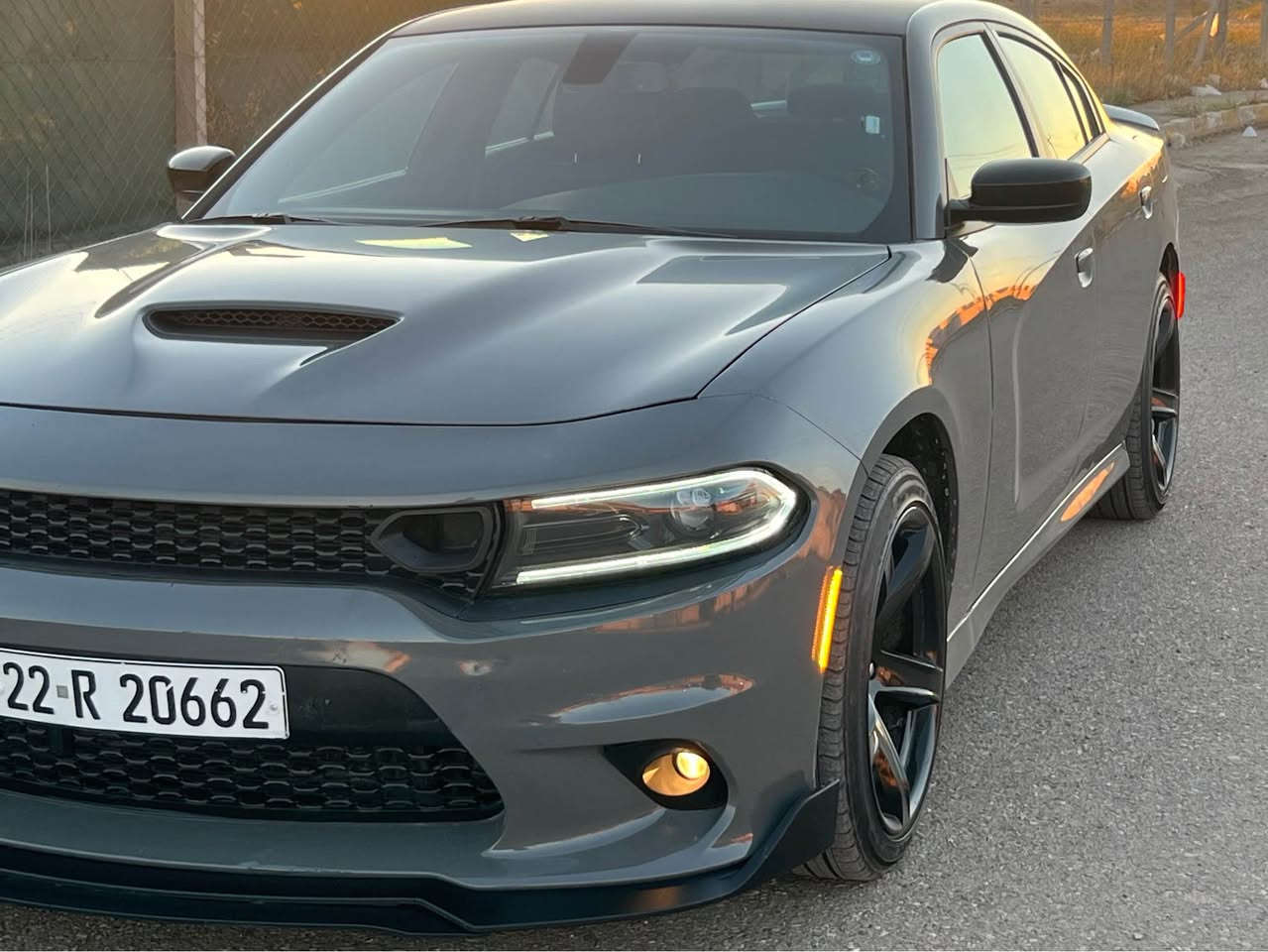 دوج جارجر 
GT
2023
سوبر تراك باك 
لون سمنتي 
ماشيه 1100K
الضرر قطعتين 
بدون دواخل بدون 
السياره كفاله من المعجون والبارد 
كلش جديده ولون مميز 
رقم اربيل باسمي 
شاشه كبيره 
كاربلي 
ويل 20 نجمه
تاير حداديه جديديه
داخل مخمل اسود جديد
لايتات زرع عدسات ضمان 3 سنه 
السياره مال جنايه 
مكان السياره صلاح الدين تكريت 
***********
خابر وتدلل تكريت, صلاح الدين
