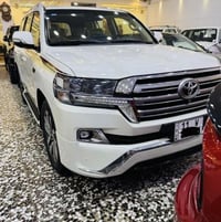 لاندكروز وايت اديشن • ٢٠١٨ • رقم بغداد