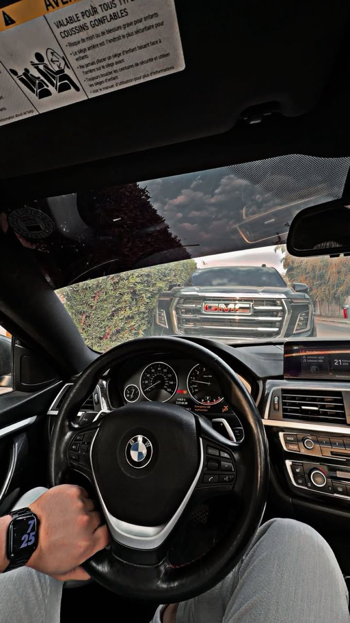 السلام عليكم من رخصة الأدمن المحترم❤️
Bmw 430i 2020 gran coupe 
محرك 2000 twin turbo فووول مواصفات اعلى

للأخير
حادثها جاملغ امامي ايسر وصبغ البنيد من امريكا (بدون دواخل) رقم اربيل سنوية وهزة جديدة بأسمي تحويل ثاني يوم صور الحادث بلخاص❤️ 
مكانها بغداد
السيارة نصبتهة حلوة وبلعافية عل ياخذهة❤️
السعر / 200 وبيهة مجال
للأستفسار/ ***********
