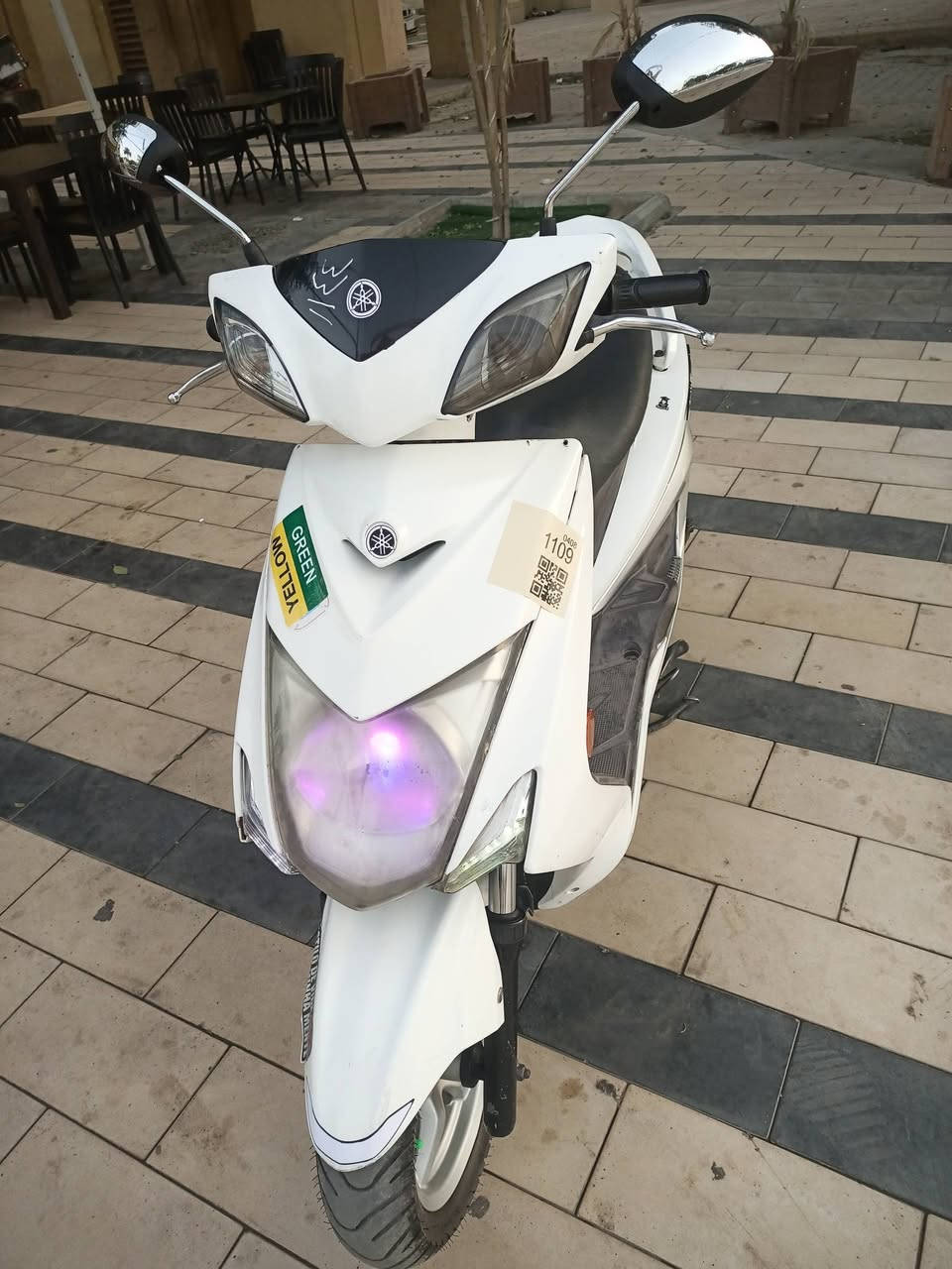 دراجه سكنس لد فحل نوزل خطين قبق نفخ ياباني جديده مال رمبه دراجه  ام الطلاعات بلاديه مكينه ناعمه شلعه معدل ربع نكره كهربائياتها كلها شغاله كفرات اصليه دراجه جديده اي نقص مابيها مكفوله السعر مليون و 250 العنوان بغداد الكرخ الاتصال على الرقم***********
