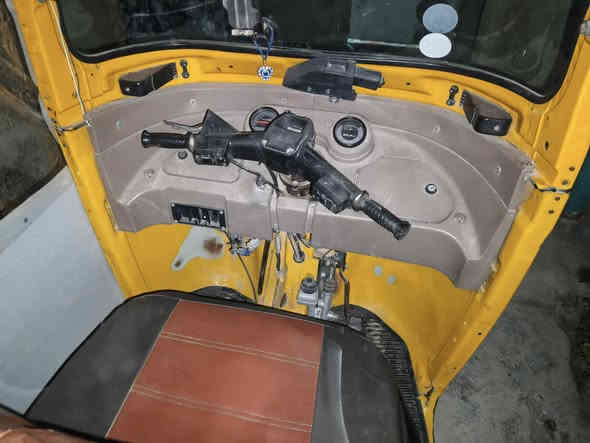 سلام وعليكم تكتك للبيع مديل ١٩ شهر ال١٢  رقم وسنويه بيها ملاحضات بسيطه مكاني زعفرانيه شارع الزوراء سعرها 7وبيها مجال بسيط هذه رقمي واتساب/ متوفر ***********
