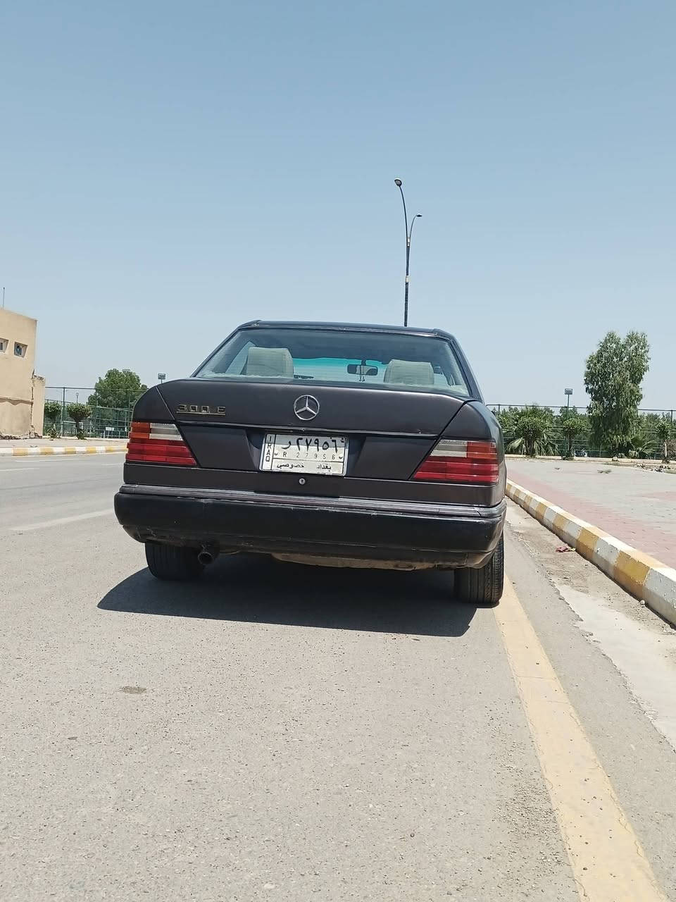 سلام عليكم
مارسدس دب موديل 91 رقم بغداد بسمي
مكينه 3000 VVT لا تبخير ولاتنقيص
التبريد عوزه بس كمبريسر
السعر 42 وبيهه مجال
 العنوان واسط الحفريه 
الاستفسار ***********
