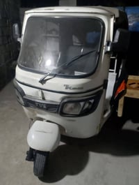 تكتك للبيع موديل 21.شري.يتصل.علاالرقم.07826825598