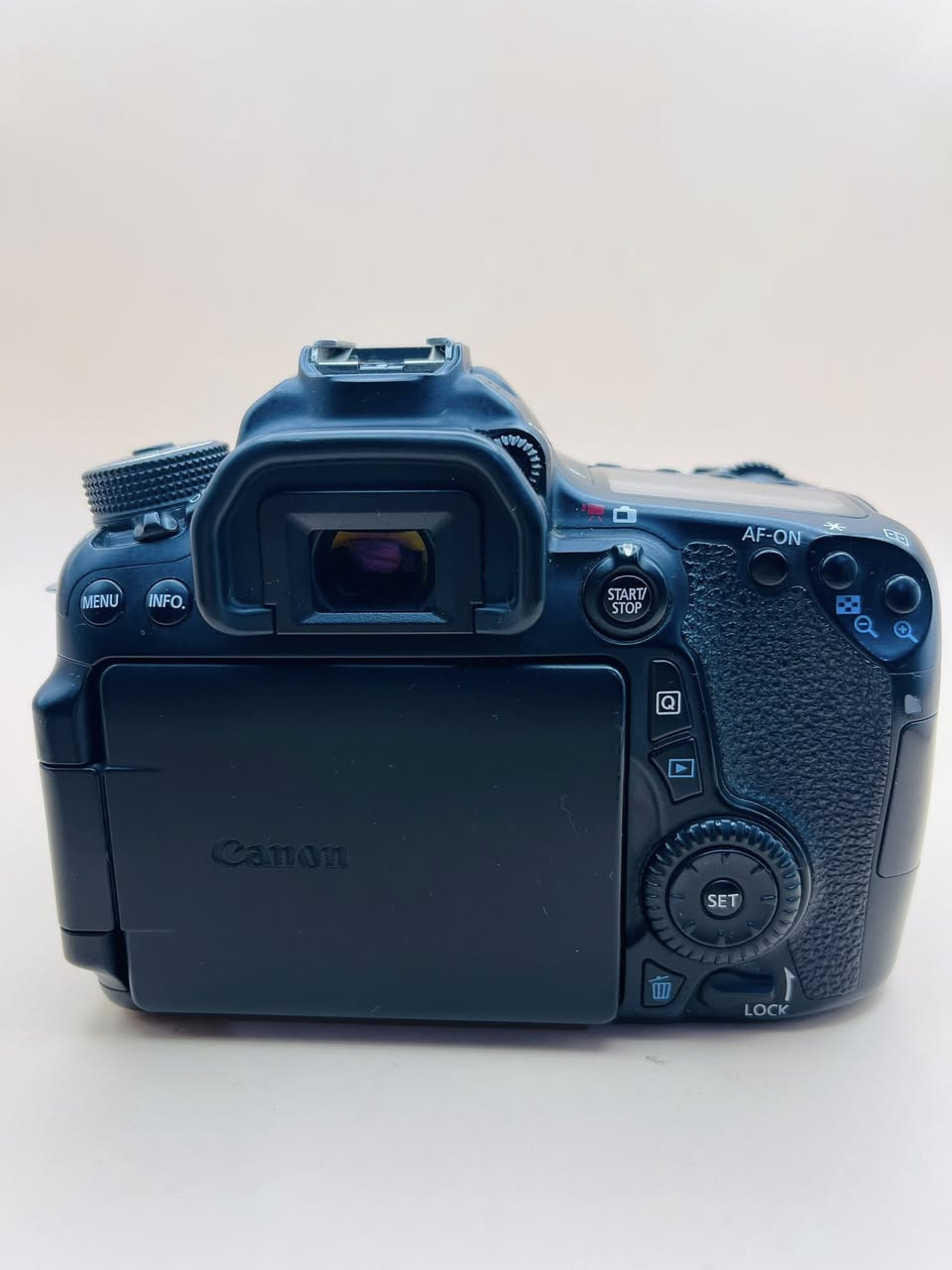 كانون 70d
عدسة 135.18
شاحنة
بطارية
كارتون الكامره
نضافه 95‎%‎
السعر 460الف سعر نهائي
متوفر توصيل


**إذا كنت صاحب هذا الإعلان وتريد حذفه لأي سبب، رجاءا أرسل رسالة إلى الدعم الفني**