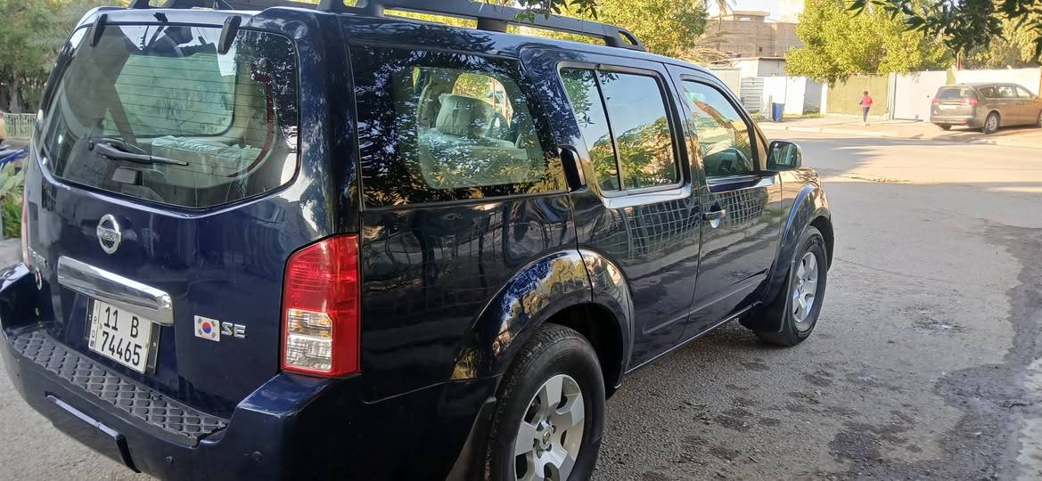 السلام عليكم للبيع اومراوس  نيسان بافندرموديل 2006 وارد ياباني صبغ حزام للجمالية سبعة راكب  كيرمكينة حاويه 3 قطع تبريد صدرجديد رقم دولي بغداد لسعر 65 مكان بغداد ***********
