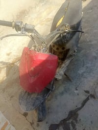 دراجه ماكس عدله للبيع شغاله بس بيه خربطه ارادله بس كابريته مكان حله ال...