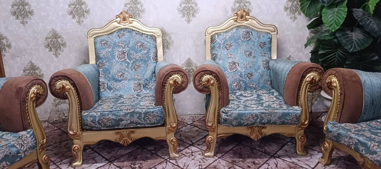 تخم 10 نفرات نضيف بدون ضرر 250 وبي مجال المكان الكاظميه *********** يوجد توصيل
