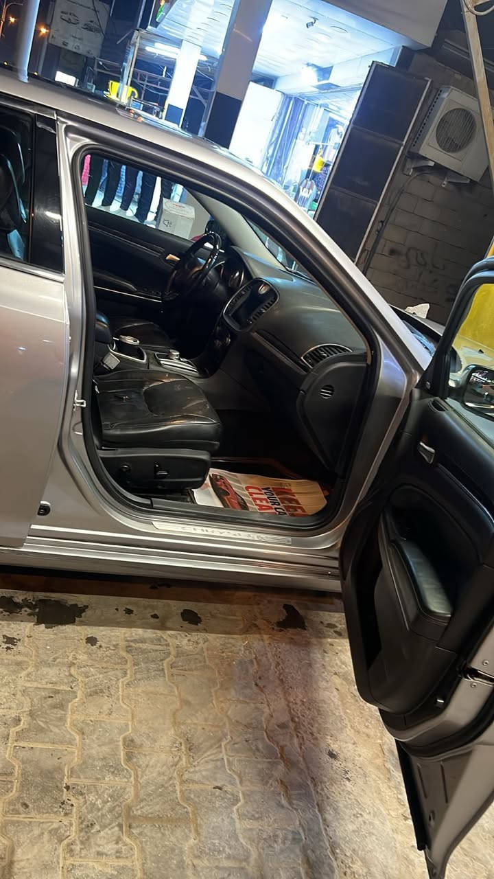 سلام عليكم لبيع اوبما مديل 2017 معلايه 21 حادث فقط جملق بدون دواخل بدون اربارك سياره جديده استمال شخصي ماشيه 100   فول واحد عل واحد 1️⃣ جديده تخم تاير مكينه كير زيرو سعر 175 مكلف بل نشر رقم هاتف ☎️ *********** مكان بصره.
