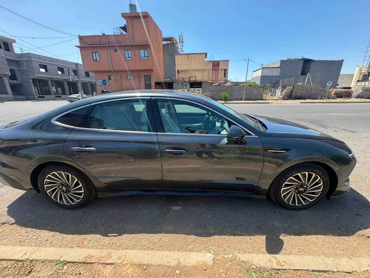 🔴سوناتا هايبرد موديل 2024  🔴

مكينة 2.000 

‏HYUNDAI  hybrid SONATA 2024 

🔴. حادثها فقط بابتين وحدة بارد وحدة صبغ كما موضح بلصوره  

جميع الايرباكات سليمة عدا البردة اليمين فقط

شواصي لغود مكفولة عالفحص ابيع  

🔴بدون ايرباكات

🔴سياره رقم اربيل  تحويل مباشر

🔴ماشيه  23 الاف ميل 

مكينة 2.000 طيااررره 🚀🚀

مواصفات راح اذكرهن 

بصمة دخول ذكي  

شاشة ع طول الدشبول 

تحكم ستيرن 

رادار امامي معا تحديد مسافة سيارة كدامك 

رادار خلفي 

رادار جانبي 

اوتو ستوب خلفي 

اوتو ستوب امامي 

شفتات ستيرن 

كشنات كهرباء وفول ايرباك 

كشنات تدفئه 

كير تعليك 

شحن لاسلكي 

حساس فتح جنطة الخلفية 

نظام خروج عن المسار 

نظام قيادة ذاتيه 

تبريد منفصل قطعتين امامي 

جامات اوتو 

نظام اوتو هولد مال ازدحامات 

هندبريك بصمة 

انظمة قياده سبورت ونورمات وكمفورت  وايكو 

كاربلي يدعم كافة الانظمة الهاتف 

كامرة خلفية دوارة

بجم زنون 

لد ع طول البجم 

لايتات اوتو 

نقط عمياء 

مراية داخليه تعتيم تلقائي 

شاشة تبريد تحكم كله لمس 

🔴مكانها بغداد الاعظمية 

صور الحادث موجوده بالمنشور 

🔴رقم الهاتف :*********** بغداد, العراق
