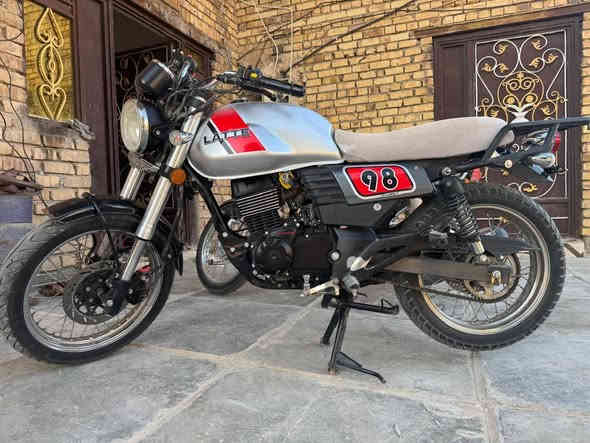 دايون لاتي مديل 2022 داخله ب 2023 
دراجه كلش جديده مال جناي وتخبل
 شرط مكفوله من الشخط اوراق اصوليه ب اسمي ومحرك مكفول سبانه مامحطوطه عليه  وفول نعومه وشلعه تخبل
سعرها 1650 وبيهه مجال قليل حك الجيه والشراي يتصل ويدلل ***********
