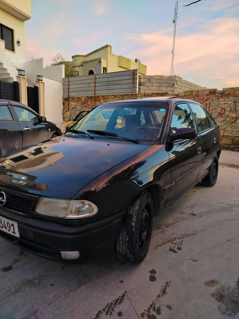 سلام عليكم اوبل استرا موديل 92 محدث 95 مكينه 16 معمر تعمير جيد قبل شهر فتحتها كير عادي شرط طخم حداديه جديده شاد اصلي طستها كلش حلوه وناعمه بريك جديد كامل فلنجات ودسكات كلها جديده الكلج مبدله كامل وناعس الكابريته جديده دوش وtps و ac كلها جديده ستيرن بور فتحه سقف صبغ عام جماليه. بدون ضربه وبدون حادث دواخل جديده شركه بطاين شركه السياره باسمي اني الشرعي ورقم نينوى مسطره الجديد كوبون بيها السياره جاهزه مناقصها شي ومابيها اي قطعه تجاري كلشي بيها جديد ومال كصات السعر 48 وبيها مجال للطيبين مكاني موصل الايسر
للتواصل (***********)   (***********)
