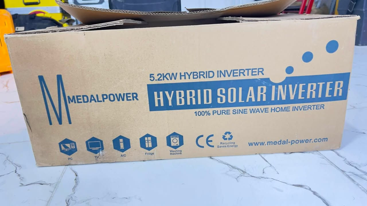 انفيرتر 5.2 kw من شركة ميدل باور جديد غير مستعمل فقط جان بالعرض 
السعر : 350$ 
للتواصل واتس اب : ***********
