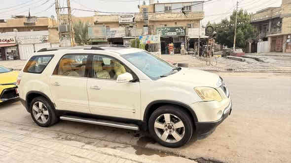 السلام عليكم جمسي اكاديا 2011 
7 راكب فيايفي كشنات كهربائي
منضومةًزنون مكينه 3600
سياره نضيفه بيها قطع صبغ أبيع حزام
رقم بغداد شبه مميز
سياره فول موصفات فتحه
كير اوتماتيك
مكان السياره بغداد السيديه 
***********
