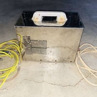 ماكنة لحام مال بيت السعر 100و بيها مجال التواصل على هذا الرقم ‭0782 99...