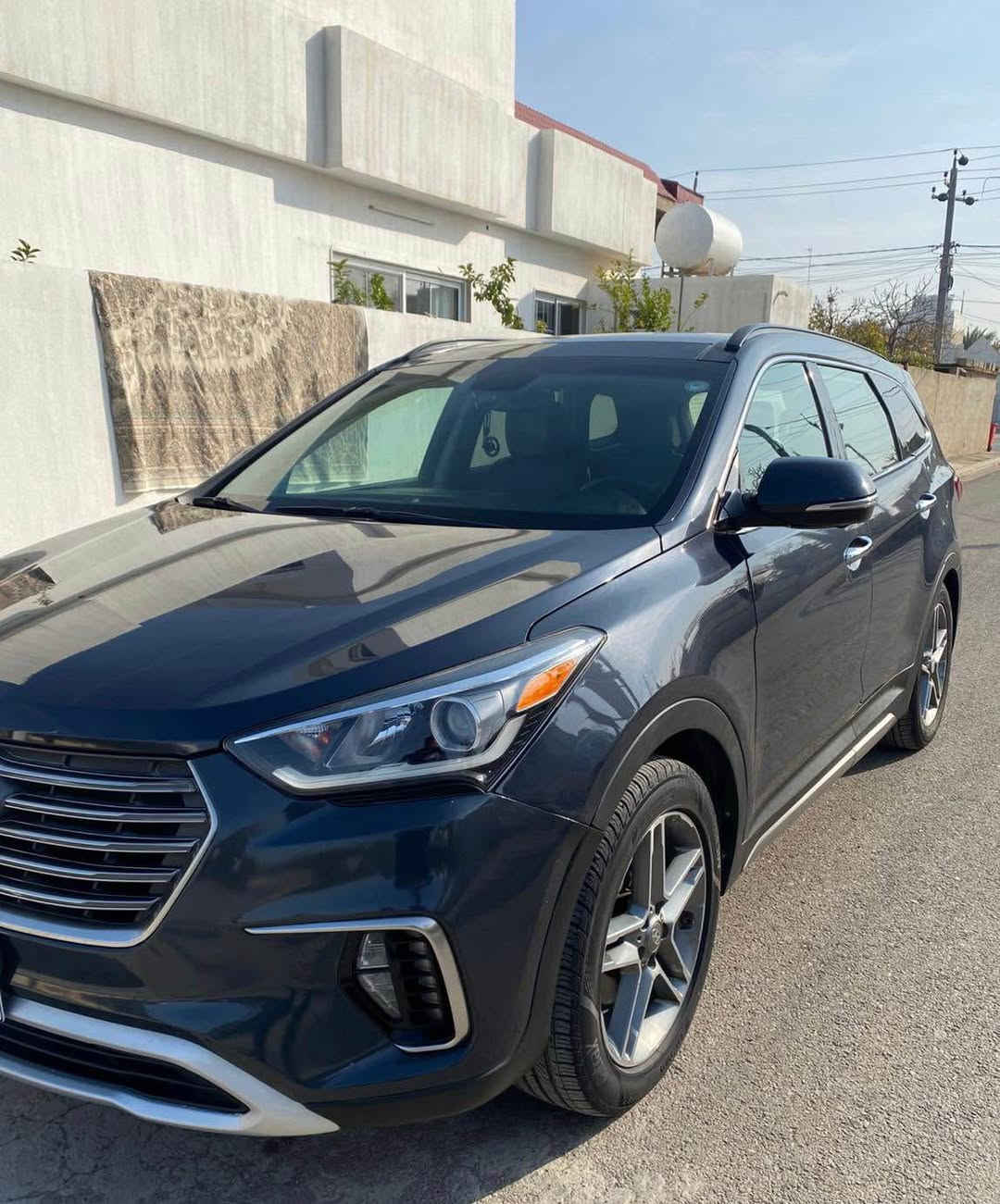 هونداي سنتافي2018 ئةمريكى، ژمارةى هه ولير، رةنگى نةفتى.
مواسةفات فول مواصفاتVIP  ( limited) :
 ناو چوكايتى و رةش شاشه گةوره و لةمس ، كارپلةى ، نيزامى ليخورين ئيكو/سپورت/نورمال ،بةصمه، سةقف پانوراما، صندوق شفت ،ئوتو هولد ،گير توماتيك و عادى ، دژه خليسك ، نيزامى كروز  تحديد سرعة و رادار وحساس، 5 كاميره 360 دةرةجه ،7 نةفةرى ،كوشن كارةبا و جلد و كوشنى پيش و پشتةوه تبريد و هيتةر، سوكان تبريد و هيتةر ،بلاجكتور ليد  ،100000رويشتووه ، سالنامةو هةزةى نوئ يه تاكو 2030/12/30،
 دةرگاى سايق و دواى سايق و چامةلوغى دواى سايق بئ ناو گرتن به شةرت ، ئيرباگى نةتةقيون بةشةرت له وينةكان دياره  ، هيچ ساردى نيه .
سيعرى175وةرةقةو مامةلةيةكى كةم، شوينى ئوتومبيل هةولير ، ژمارةى موبايل ***********

هونداي سنتافي 2018 وارد أمريكي ،رقم اربيل، لون نفطي.
مواصفات فول مواصفات (limited) VIP:
  داخلي جلكيتي واسود ،شاشة كبيرة لمس كاربلاي، نظام القيادة ئيكو /سپورت /نورمال ،بصمة ،بريك بصمه،سقف بانوراما ،سندوق شفط ،ئوتو هولد ، گير اوتوماتيك و عادي ، مانع إنزلاق، گير اتوماتيك و عادي، نظام كروز تحديد سرعة و رادار و حساس، 5كامرات 360 درجة، 7 راكب ،الاشارة بالمرايا، كشن كهربائي و جلد و كشنات الامامية والخلفية تبريد وهيتر ،الستيرن تبريد و هيتر ،ماشية 100000 ، بلاجكتور ليد ،السنوية جديدة لحد 2026/12/30.
الضرر بابين وجاملوغ الخلفي لجهة السائق بدون تعديل بارد ، بدون دواخل بشرط ، ايرباگ ما طاگ سالمين بشرط مبين بصور الحادث 
السعر 175 ورقة وبيه مجال للطيبين ، مكان السيارة أربيل رقم الموبايل *********** أربيل, العراق
