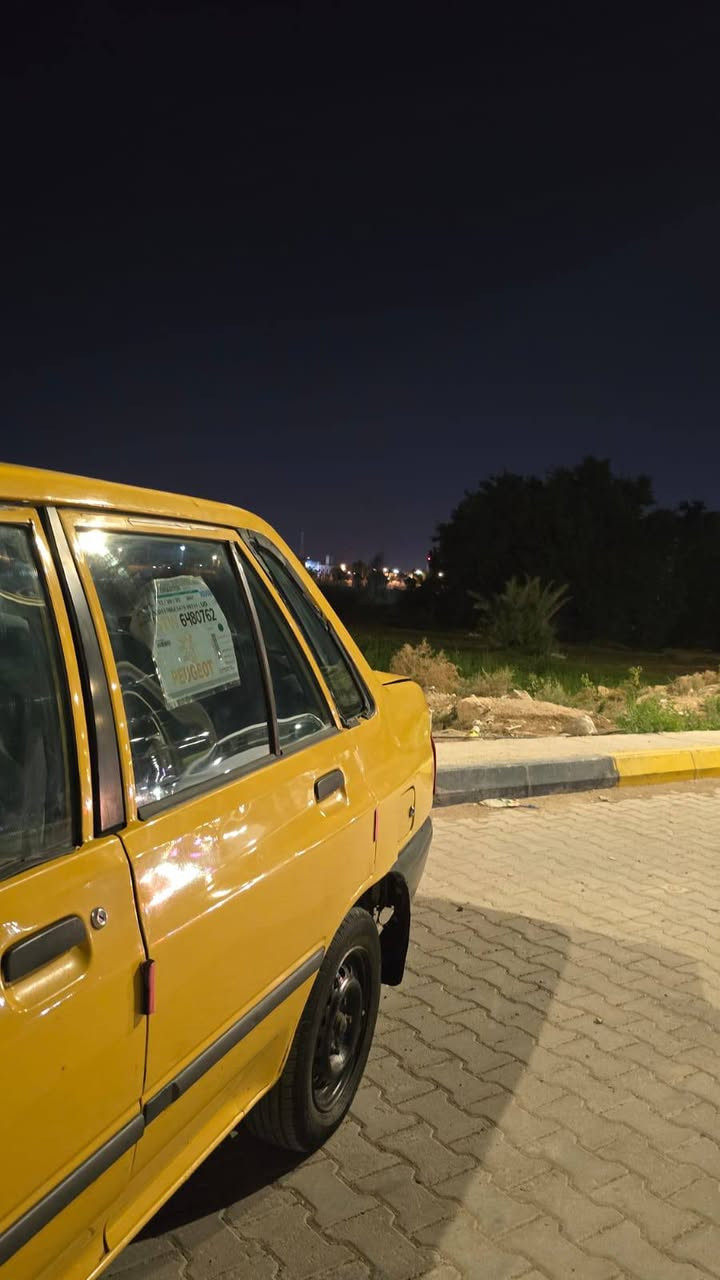 سلام عليكم
سايبه للبيع موديل 2011 دشبول نفخ 
سياره تخم تاير جديد 
كير محرك جدد شرط شلعه ومعدل 
سياره كهربائيات كلها شغاله لايت زنون 
سياره راعيها موجود مامطلوبه تستلم صافي 
رقم بغداد الماني 
مكان سياره واسط كوت مركز  
سعره ٢٥ وبيها مجال 
لتواصل 
*********** اتصال 
*********** واتس
