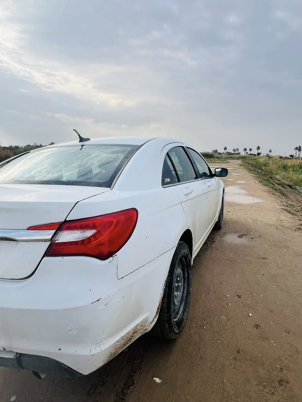 🚗 للبيع: كرايسلر C200 موديل 2014 🚗
المواصفات العامة:
• 
• المحرك: 4 سلندر 2.4L 
• المسافة المقطوعة 180
⚠️ تفاصيل الحادث والصبغ:
، السيارة بيها ضربات سابقة ومصلوحة ومصبوغة في الأماكن التالية:
1. جاملغ خلفي
2. جاملغ أمامي 
3. باب جهة الصدر (جهة الراكب الأمامي).

📍 المكان: الناصرية، محافظة ذي قار.
💰 السعر: 75  قابل للتفاوض البسيط
رقم :***********
