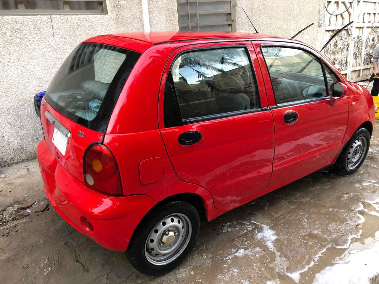 سلام عليكم
كيو كيو 2012 كير عادي باسمي  تبريد تدفئة شغالة غرفتها نظيفة كهربائياتها كاملة وعندي سكن مشتري وزوج بروجكترات LED بس مشادهن 
السعر 29 وبيها مجال


**إذا كنت صاحب هذا الإعلان وتريد حذفه لأي سبب، رجاءا أرسل رسالة إلى الدعم الفني**