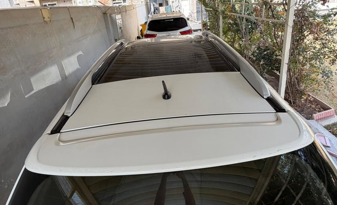 كيا سورنتو 2011 "خليجي" - فول مواصفات - عائلية بامتياز 🚗✨
الوصف:
للبيع سيارة كيا سورنتو موديل 2011،  رقم سليمانية  وارد خليجي  سيارة مال بيت ونظيفة جداً وجاهزة من كل النواحي 
.
المواصفات:
• المحرك: 6 سلندر، قوة وعزم عالي.
• السعة: 7 راكب (3 قطع تبريد ثلج ❄️، التبريد المركزي يوصل لآخر ستاي).
• الإضافات: فول مواصفات (فتحة سقف بانوراما ، كراسي جلد، تحكم ستيرن، حساسات..) عدا البصمة.
• الحالة: نظيفة جداً، 
الضرر  (صبغ باب واحد فقط، وتعديل بارد بالجاملغ الخلفي، وفابلون كصة بنيد). الشغل جداً نظيف 
.
.

السعر المطلوب 140 ورقة ($14,000)، وبيها مجال طيب للجادين بعد المعاينة والفحص.
📍 المكان السيارة:( أنبار / الرمادي )
📞 للتواصل والاستفسار: [***********]
