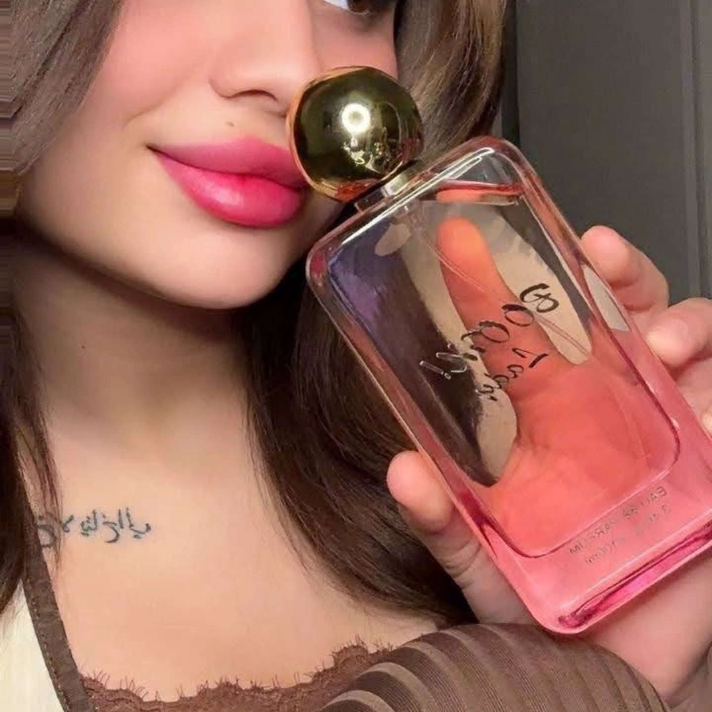 �✨ عطور BOOM الأصلية ✨💣 والجاذبية عطور مميزه واصليه عطور BOOMراح تأسرج من اول مره روائح ثابته وفخمه 
و تبقى وياج من الصبح لآخر اليوم 😍
متوفرة بـ ٤ ألوان / ٤ روائح مميزة 🌈
كل لون إله طابع خاص… ناعم، دافي، حلو، وجريء 💕 انتي مميزه وانيقه كملي جمالج
وتميزج بعطورBOOMالمثيره واجذابه
وحتى ندللج وفرناهه ب٤ الوان ابهريهم وكملي
اناقتج🌹 
حجم العطر 100ml
ثبات عالي وفوحان يخبل 🔥
مناسب للاستخدام اليومي والمناسبات الخاص

سعر القطعة ١٥ الاف


**إذا كنت صاحب هذا الإعلان وتريد حذفه لأي سبب، رجاءا أرسل رسالة إلى الدعم الفني**