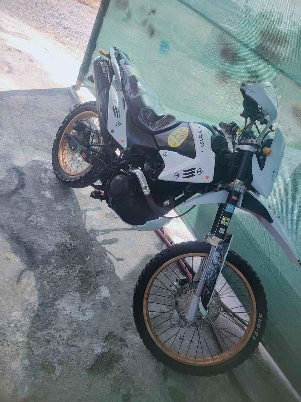 السلام عليكم قفاز للبيع
موديل 20
سولنك
محرك 200 معمر جديد كامل
شغل ومش
السعر 650بي مجال
***********
