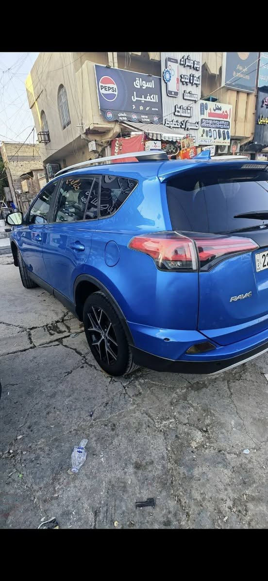 السلام عليكم
راف فور للبيع
٢٠١٦ se بصمه سلايت كشن كهرباء تدفه صندوك كهرباء سعر ١٤٠  رقم اربيل ***********
