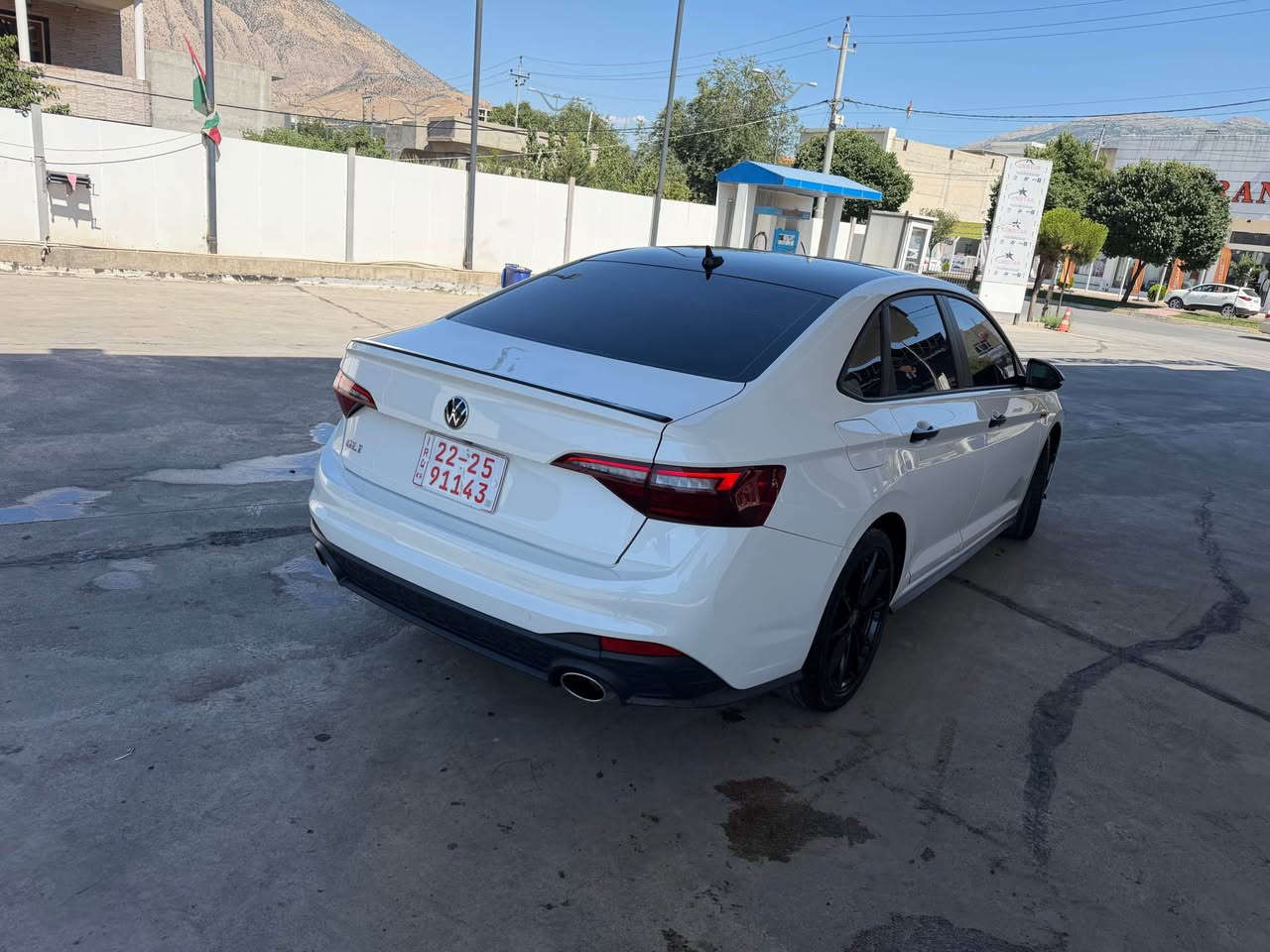 لێژنەیە ❌ jetta 2024 GLI
یەک پارچە سبوغە 
٣١ هەزار کیلۆمەتر رۆشتووە
گێر تۆماتیک 
فول مواسەفات 
***********
سۆران Singapore
