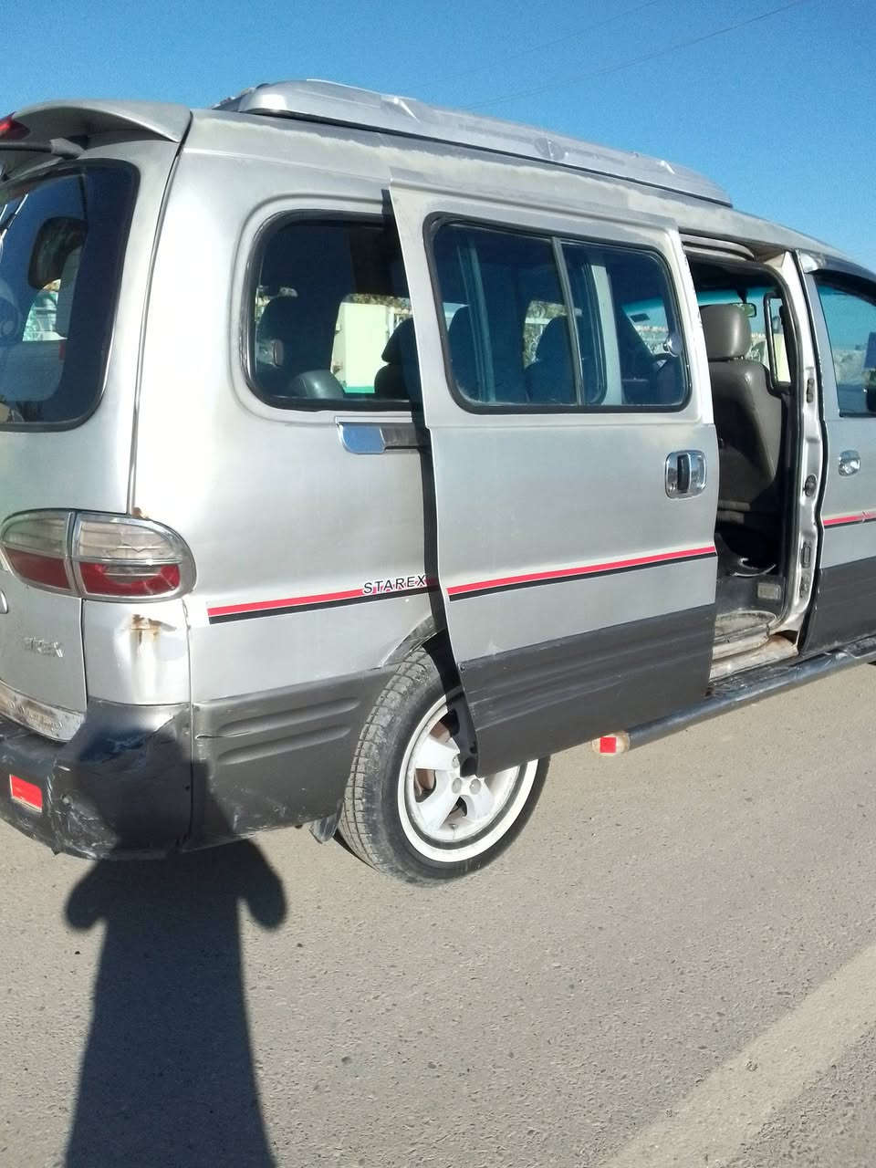 السلام عليكم للبيع كيا ستاركس 2007 سياره حلوه حي ونظيفه رقم دولي نينوى صفيه جير اكسن شواصي شرط محرك ببدايه نفخ بس تنقص ما ينقص من التبديله للتبديله الشرعي موجود بالموصل السعر 80 مكاني الموصل الشراي يخابرني على هذا الرقم ويتدلل ***********
