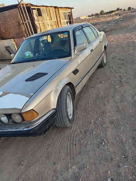 بي ام للبيع حجم ٧٣٠ كير ومحرك شرط رقم جديد بسمي تريد تحويل تريد وكاله سعر ٥٠ وبيها مجال حك الجيه رقم موبايل ***********
