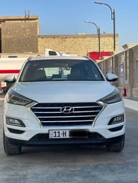 توسان 2019 مكفوله كفاله عامه سياره فول مواصفات ما عدا البنراما تخم تاي...