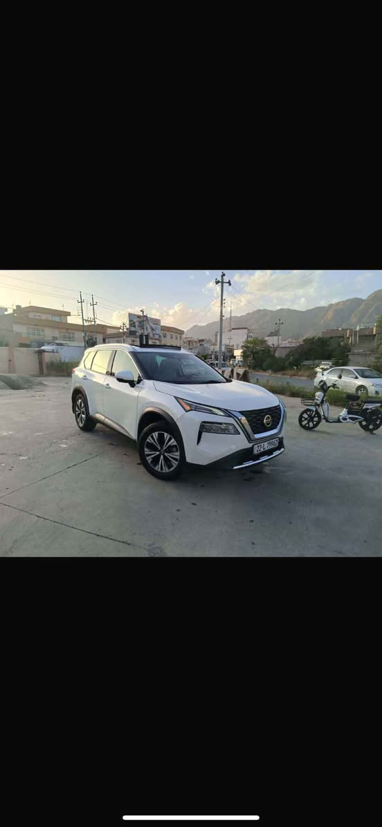 نیسان رۆگ 2021 sv+  کەنەدی
 مواسەفات SV + پانۆراما ✔
39000 mil ڕۆیشتن
وێنەی لێدران دانراوە ➯
گێڕومەکینە وکارەبایی بەشەرتە ➡
بەسمە شەغال5 کامیرەکامل رادار پیش و پشت گوشین کارەبی هیتەروسێ مۆدی لێخوڕین....
 سیارەکە بۆنیت سبوخە چاملخ بستەک ساردە ➯
 کامل سیرفسی بۆ کراوە وجاهزە نمونە لەجوانی وخاوێنی،سەیارەی ماڵە.💯
*********** ڤایبر،واتساپ
شوێن ڕانیە
نرخ 198 $ رانية, السليمانية
