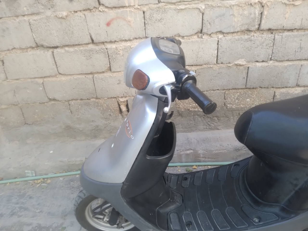 سلام عليكم دراجه بطه ياباني للبيع الدراجه كامله بعده جديده فقط نقص بيه تاير امامي وباتري وكعكات التاير الخلفي جديد السعر 250 الخاص مفتوح


**إذا كنت صاحب هذا الإعلان وتريد حذفه لأي سبب، رجاءا أرسل رسالة إلى الدعم الفني**