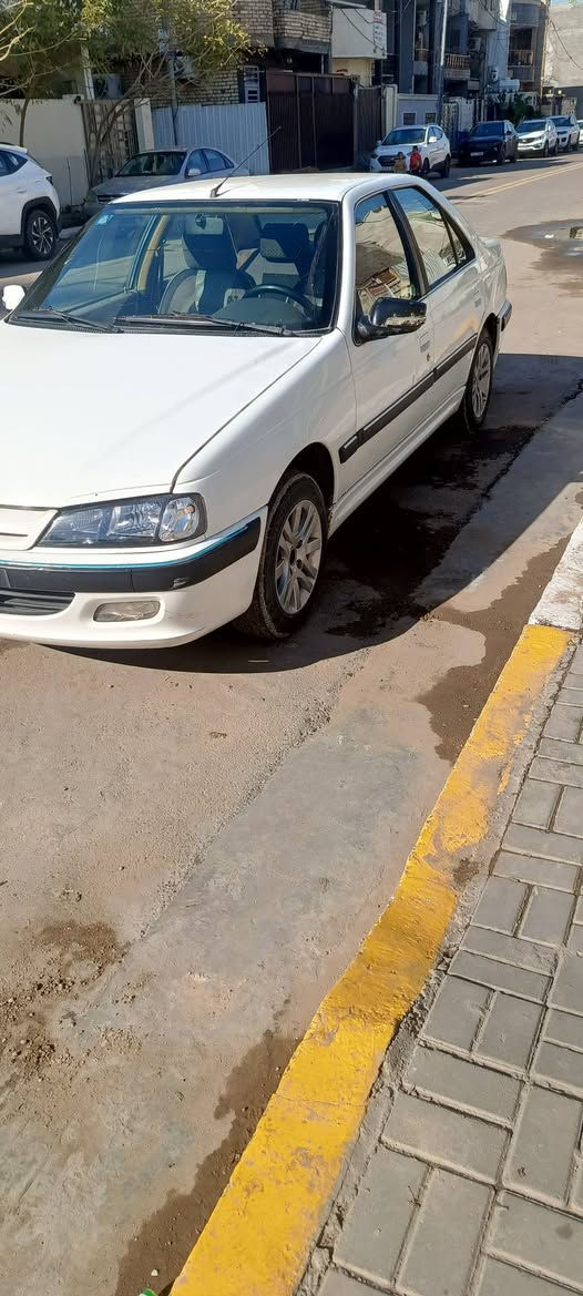 سلام عليكم بيجو بارص موديل 2022 سياره كير ومكينه خير من الله صدر أمامي جديد صدر الخلفي نص عمر بيها بارد باب السايق والجاملغ الامامي عكس السايق مكان السياره بغداد الحرية سعر 63 وبيها مجال للاستفسار الاتصال ***********
