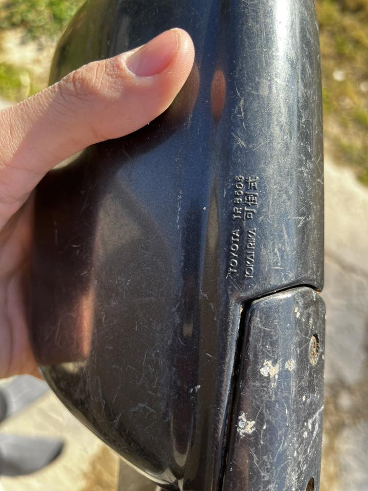 سلام عليكم زوج مري اصلي سيدان لوك عليهن ختم تويوتا كهرباءيات سعر قيم وخذ وهاذ رقمي ***********
