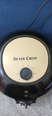 قلايه هوائيه • نضيفه • عيب بالدكمه