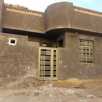 بيت للبيع نهاية شارع العياده  مقاطعه 55 حي الكرامه بيت جاهز مفتاح مساح...