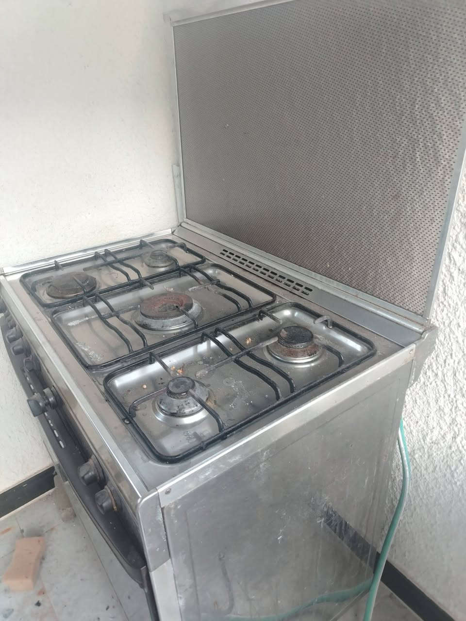 للبيع شغال كله على الفحص وحته الفرن ادامه كامله على مكانه بلخاجيه ***********
