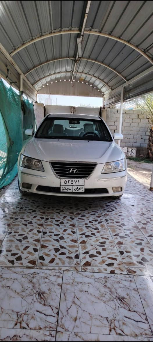 سوناتا ٢٠٠٩ خليجي محرك ٢٤٠٠ سياره كلش نضيفه عضمها جدا حلو السعر ١١٠ بيها مجال.
***********
***********

