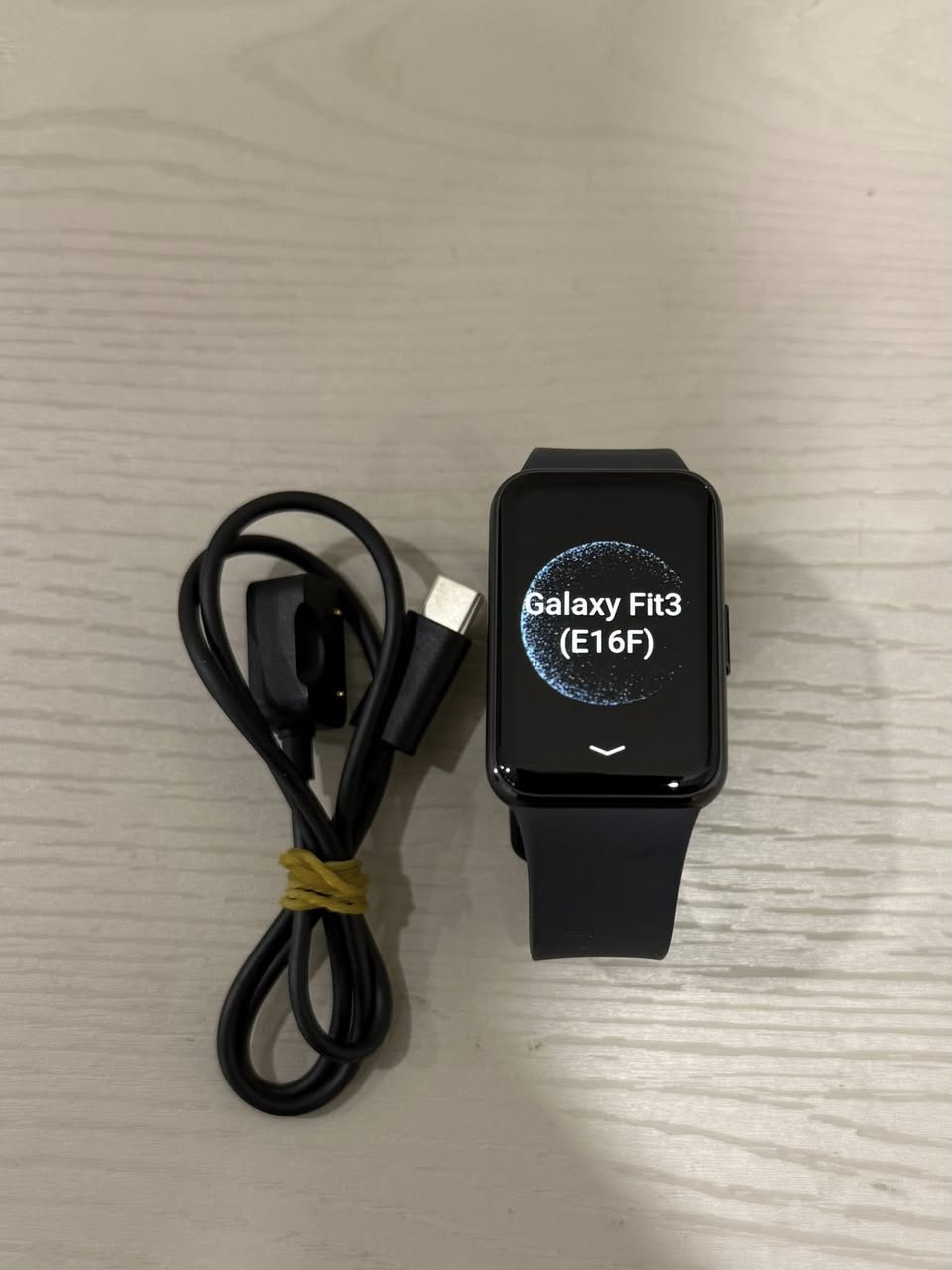 كل ساعه وسعرها بيهن بدون شواحن الكل شغال 
الاسعار من 25 الى 100 الف بيهن فتبت وكارمن وبولر سامسونج وفوسيل وشاومي 
توصيل موجود كل المحافظات


**إذا كنت صاحب هذا الإعلان وتريد حذفه لأي سبب، رجاءا أرسل رسالة إلى الدعم الفني**