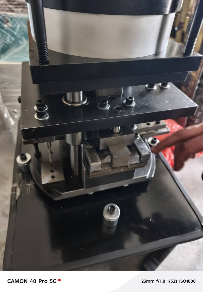 ثاقبة سلايت 5مراحل جديد جديد لل بيع المكان سليمانية يوجد توصيل لعد جميع المحافظات العراق ***********
