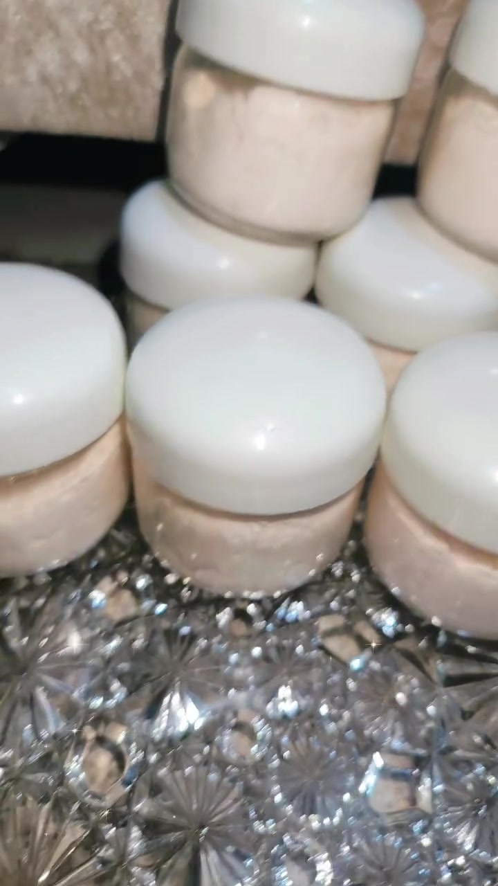 بودرة الشبة المعطرة 
فوائد مزيل لرائحه التعرق ومعطره للجسم 
الا ستعمال لمسة واحدة لكل جانب من الابطين ومناطق الحساسه السعر 5 توصيل مجاني


**إذا كنت صاحب هذا الإعلان وتريد حذفه لأي سبب، رجاءا أرسل رسالة إلى الدعم الفني**