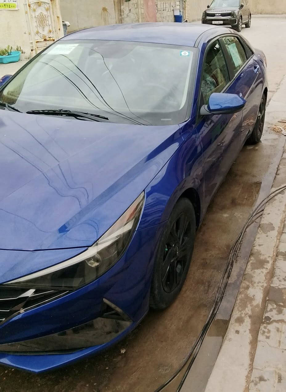 سلام عليكم للبيع النترا موديل 23 رقم بغداد وارد امريكي محرك  ٢٠٠٠ ماشيه ٣٠حقيقي سياره جديده بمعنه كلمه كير محرك تبريد صدر كله مكفولات مكاني بغداد الشعب تفاصيل اتصال ***********
