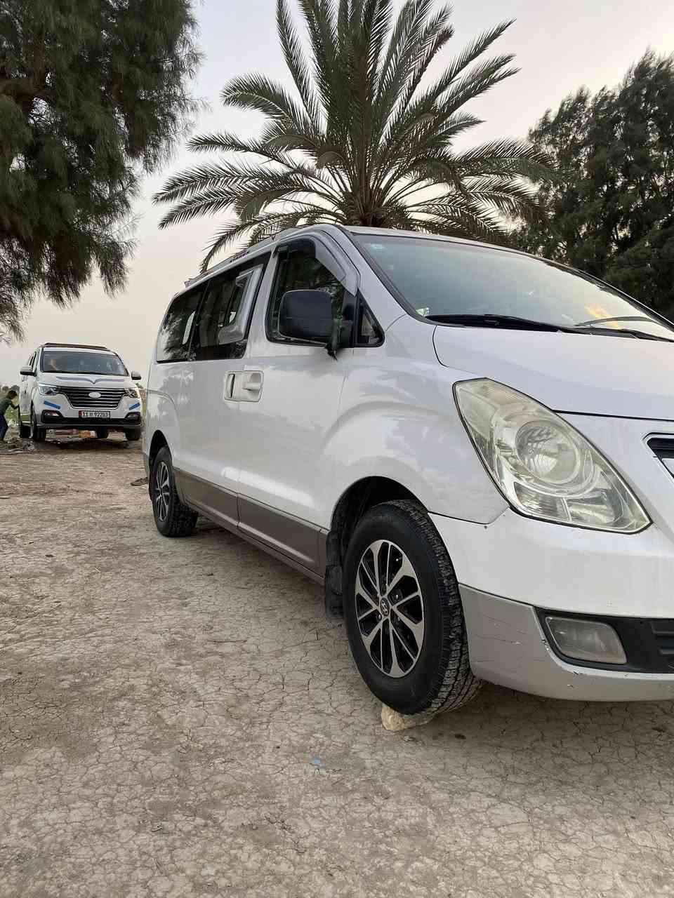 السلام عليكم سياره ستاركس للبيع موديل ٢٠١٥مكفوله كفاله عامه ما عدا بارد قليل المكان بابل النيل للاستفسار ***********
